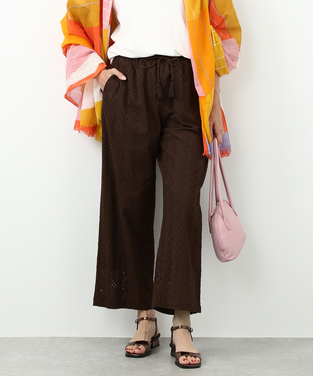 アイレット刺繍コットンパンツ