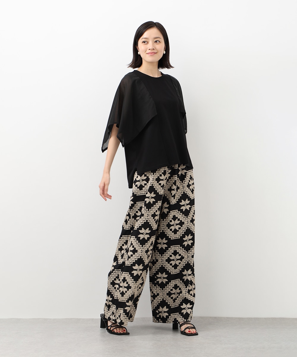 モチーフ刺繍パンツ