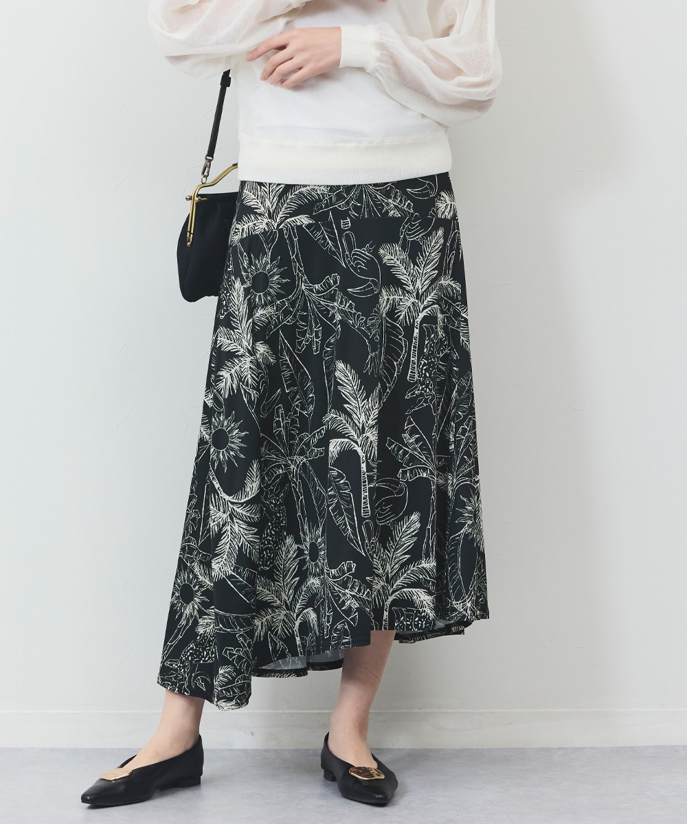Luxe armoire capriceのパームツリースカート