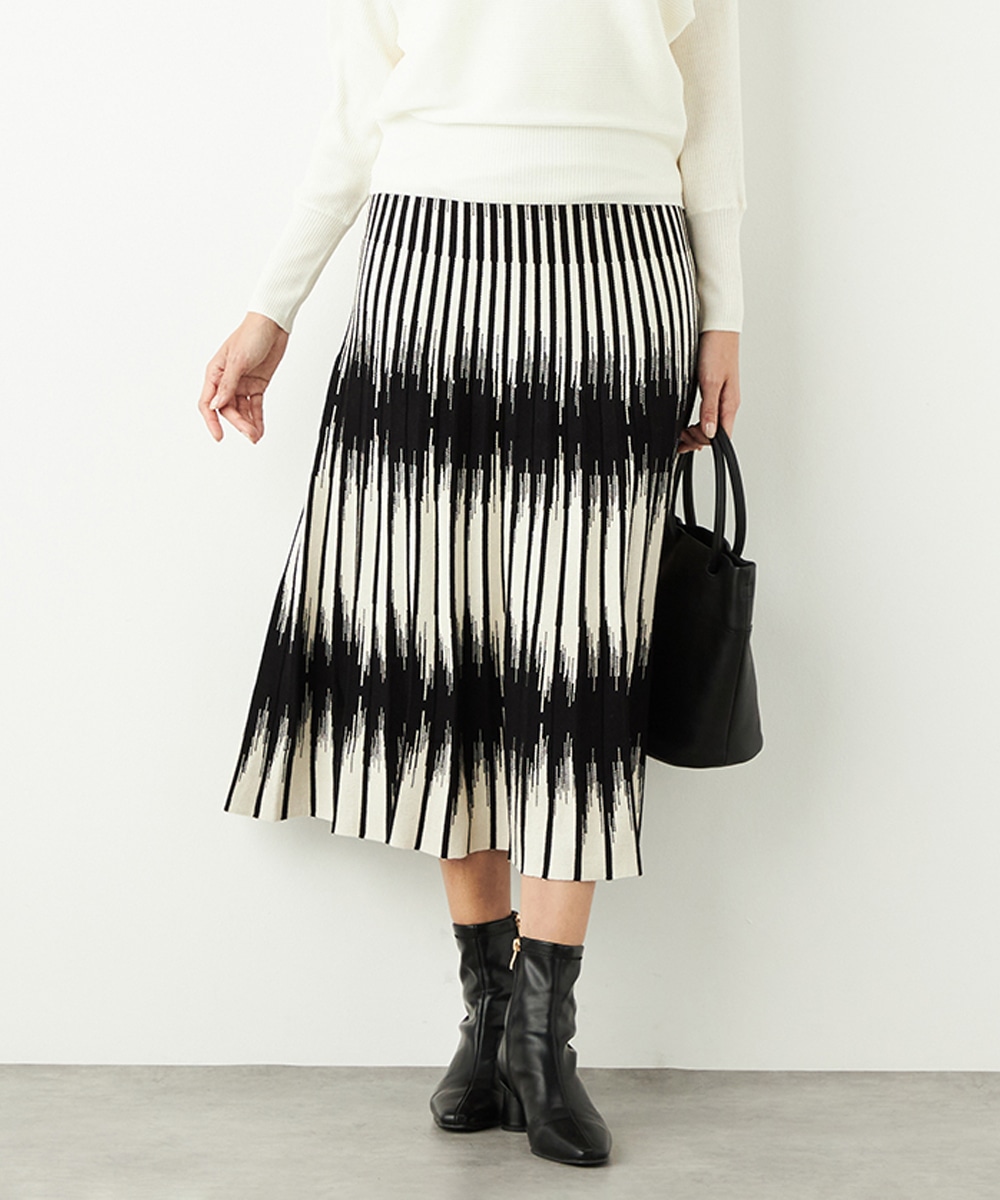  armoire capriceのぼかし柄ニットスカート