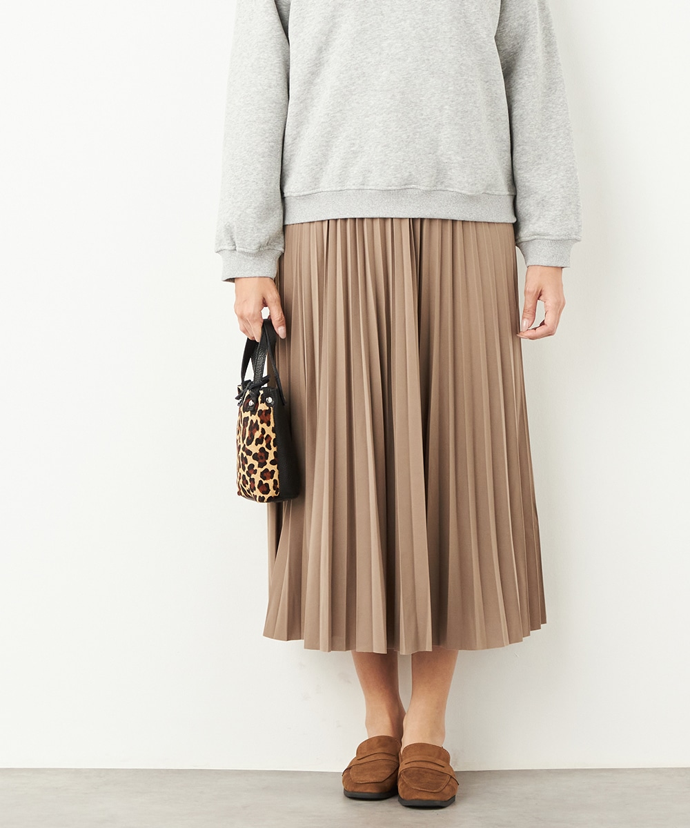 光沢プリーツスカート
