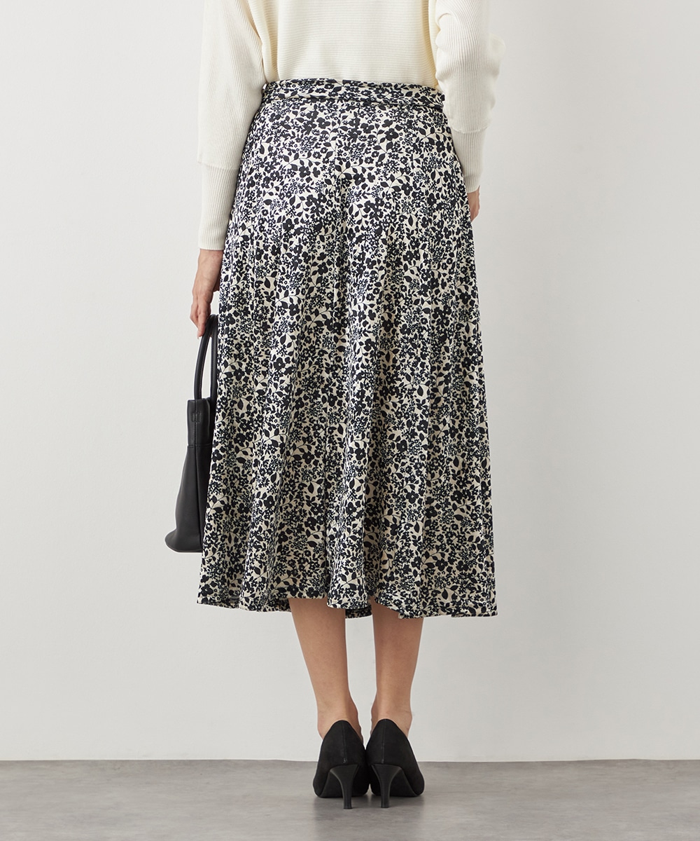 プチフラワープリントジャージスカート