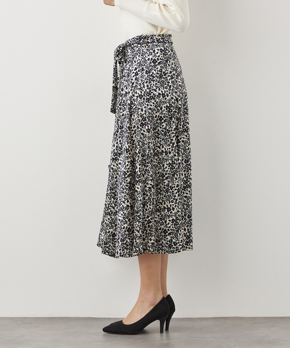 プチフラワープリントジャージスカート