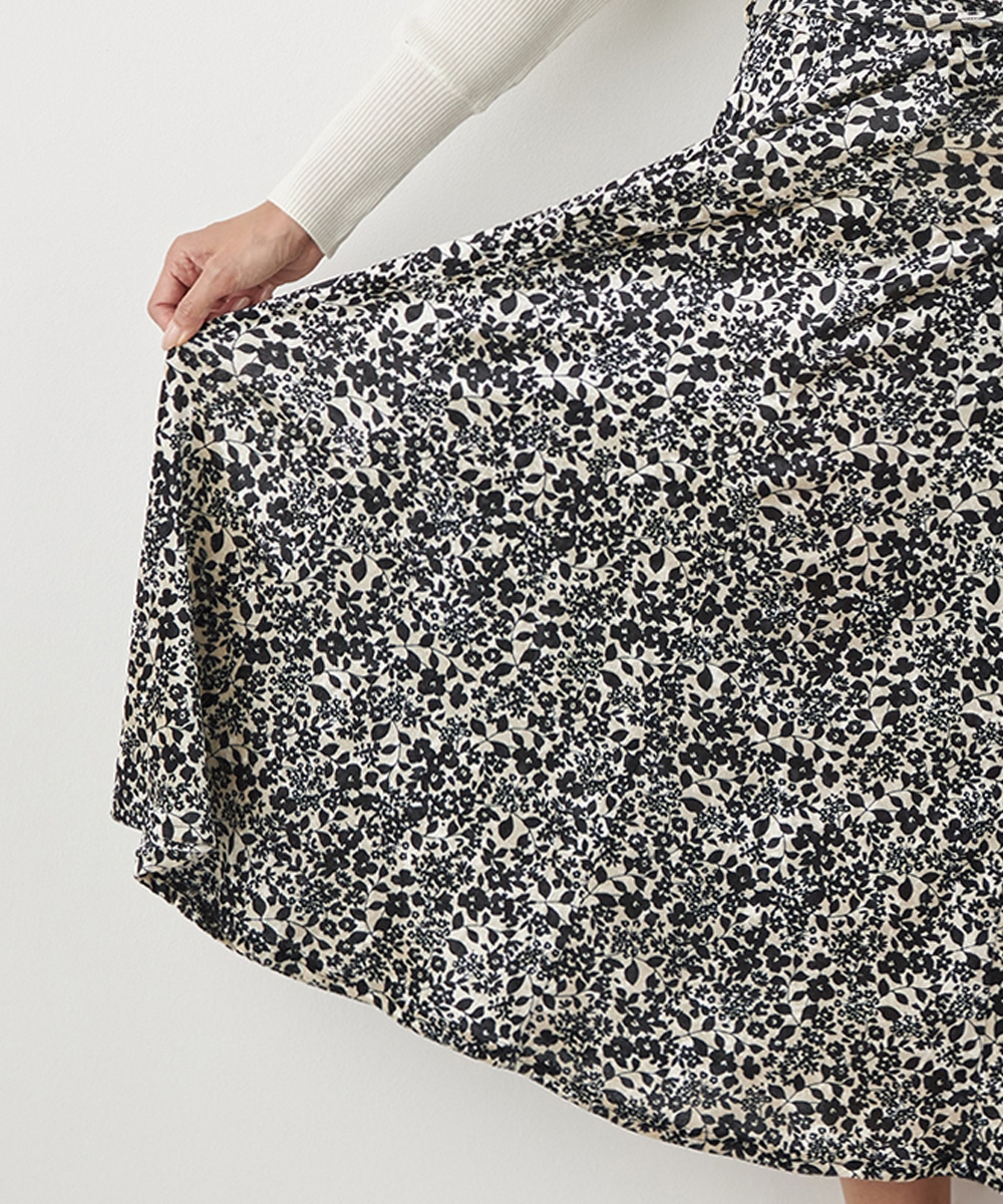 プチフラワープリントジャージスカート