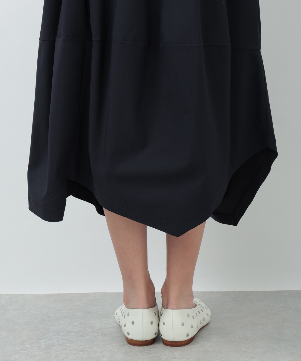 アシンメトリーデザインスカート