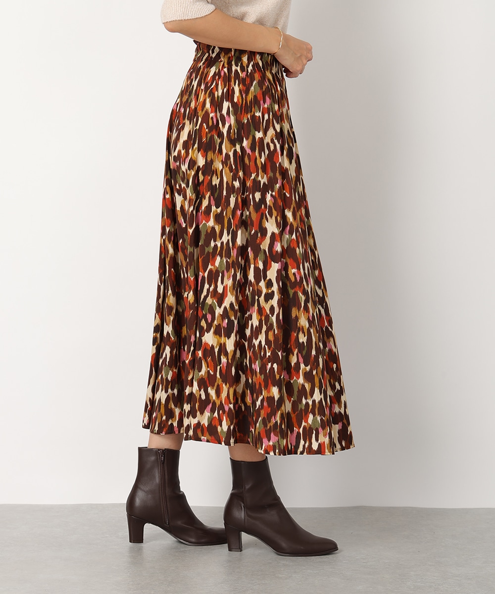 ぼかしアニマルプリントスカート