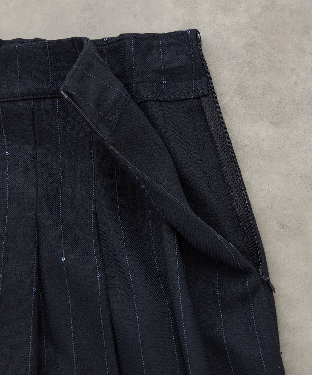 アシンメトリープリーツスカート