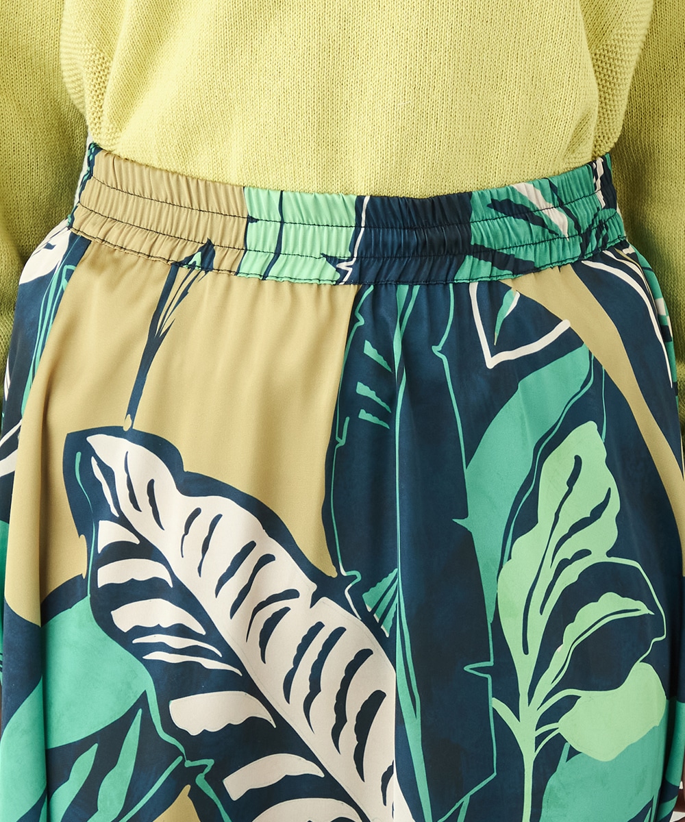 ビッグリーフプリントフレアスカート