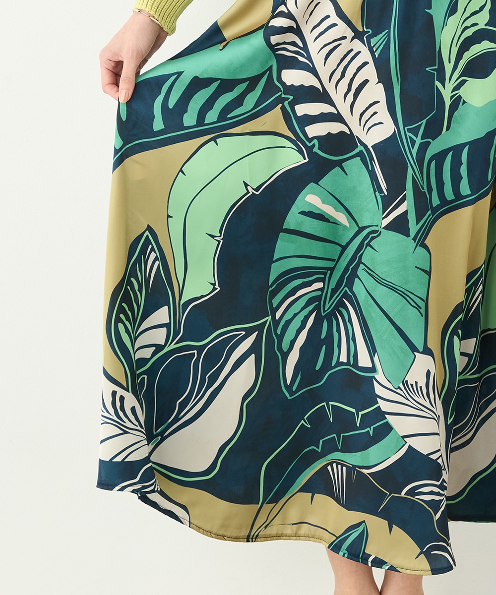 ビッグリーフプリントフレアスカート