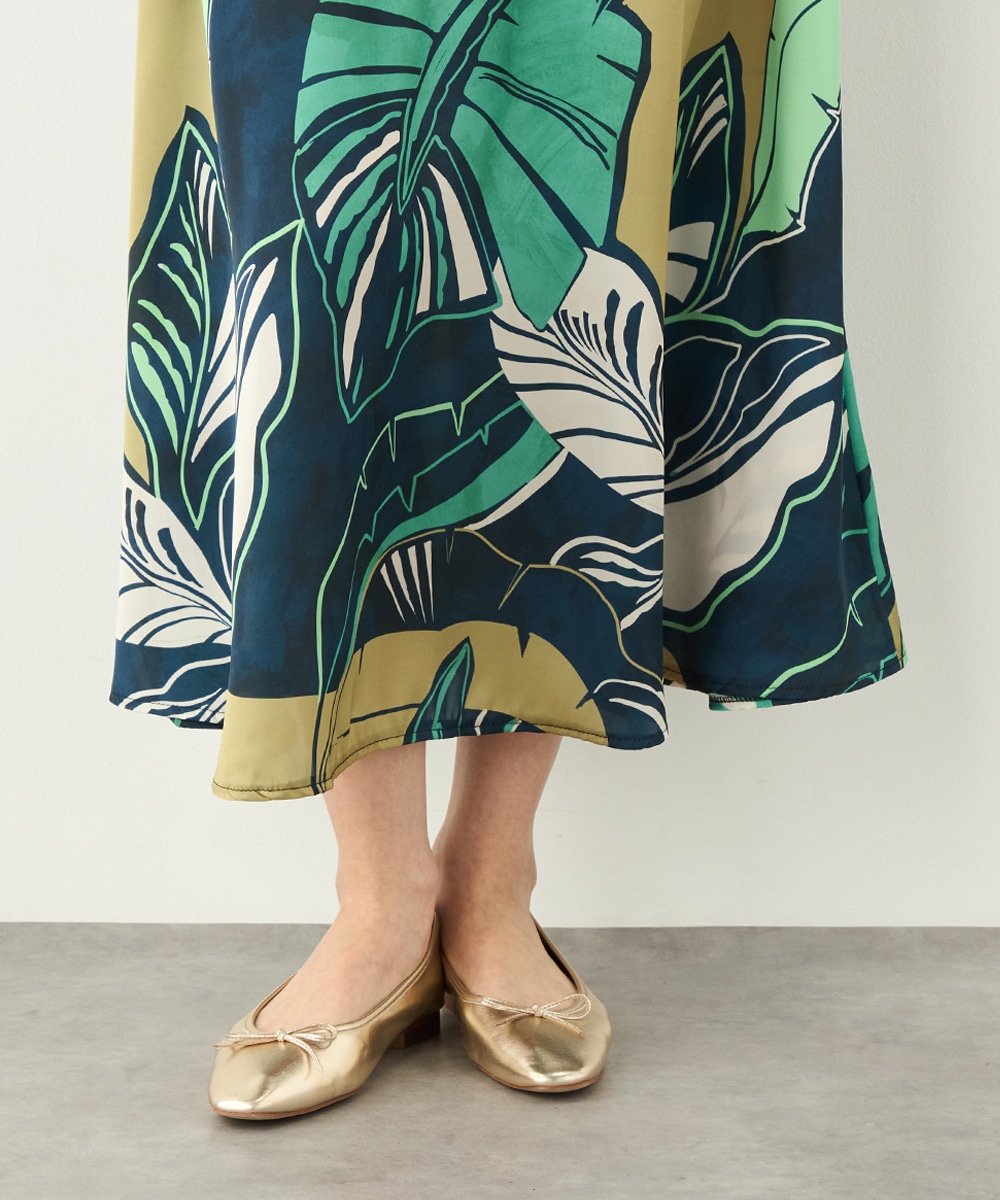 ビッグリーフプリントフレアスカート