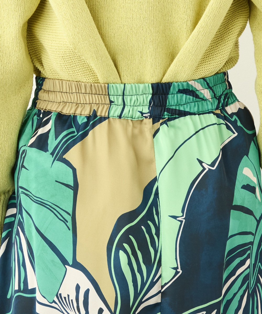 ビッグリーフプリントフレアスカート