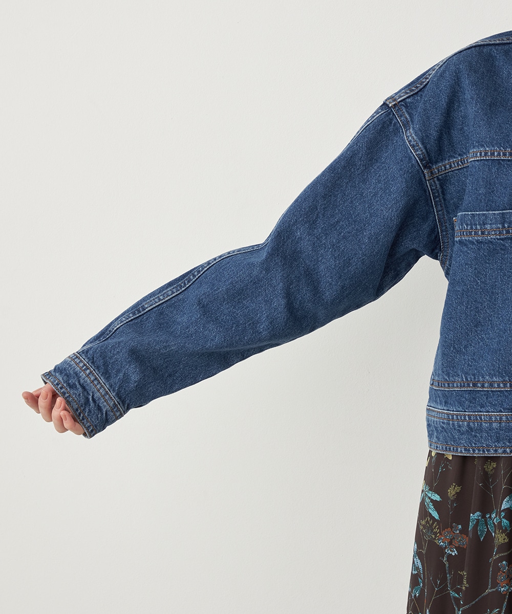 ポケットデザインデニムジャケット