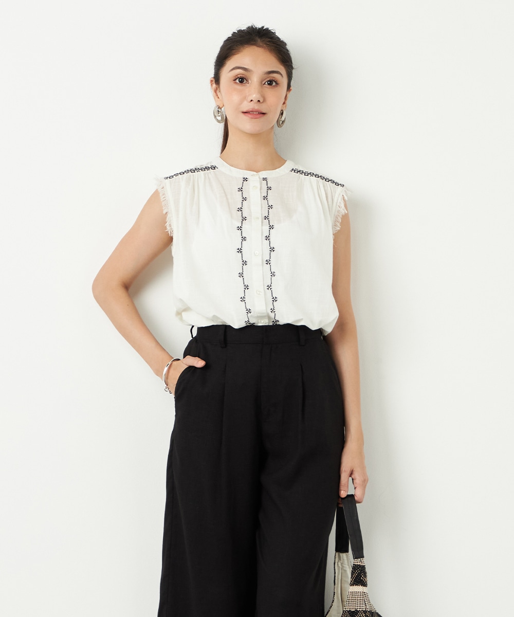  armoire capriceの刺繍ノースリーブブラウス