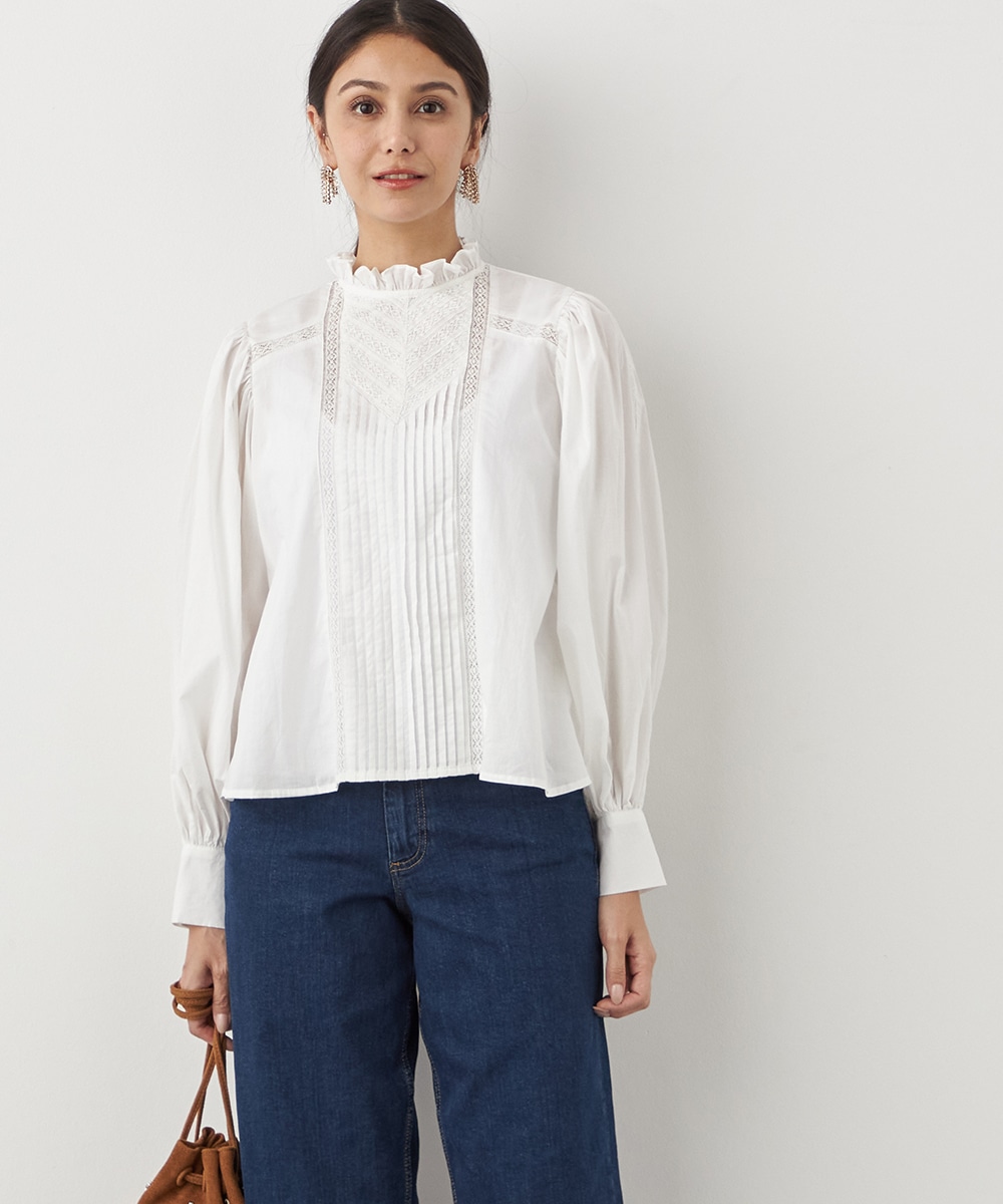 レースフリルハイネックブラウス