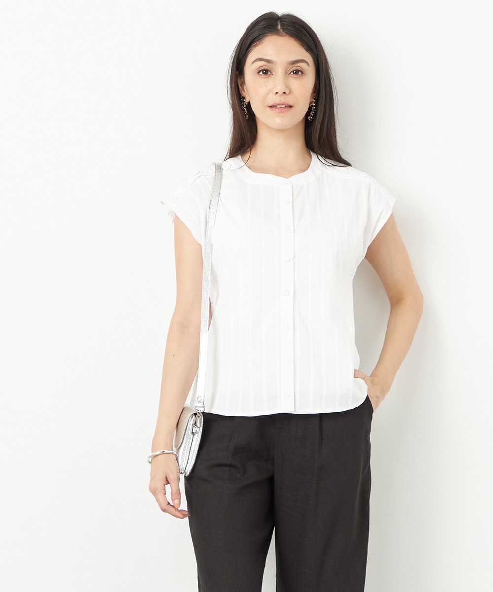  armoire capriceの肩ボタンストライプブラウス