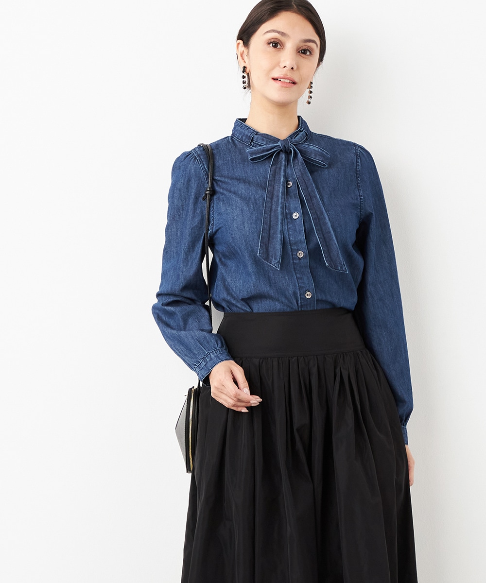  armoire capriceのボウタイデニムブラウス