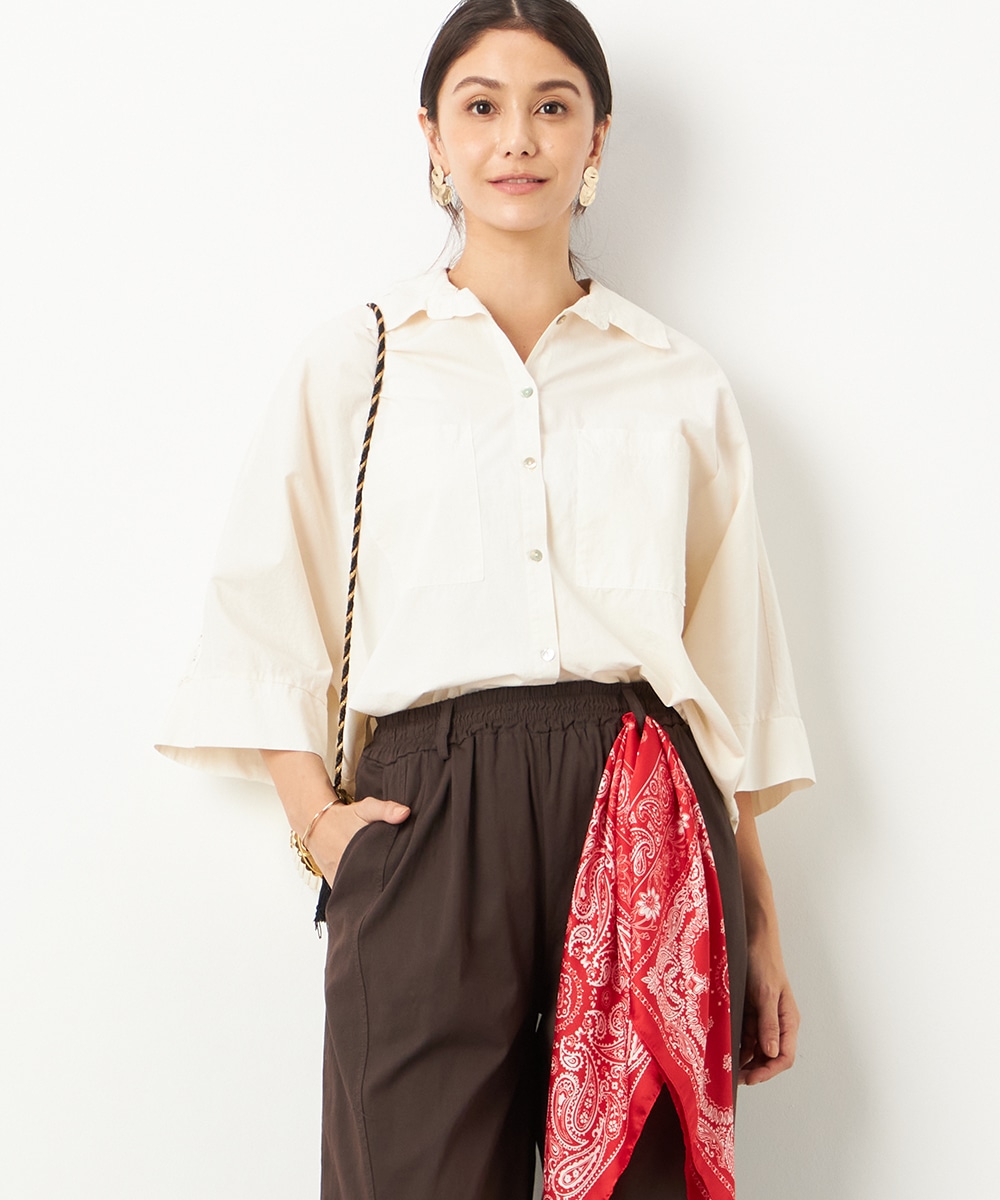  armoire capriceのバックレース切り替えシャツ
