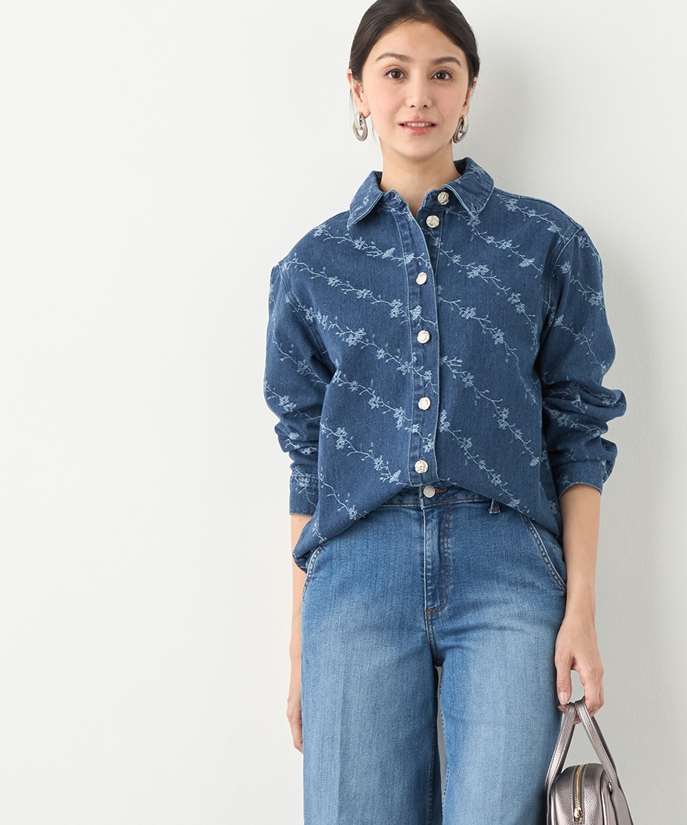 フラワー刺繍デニムシャツ