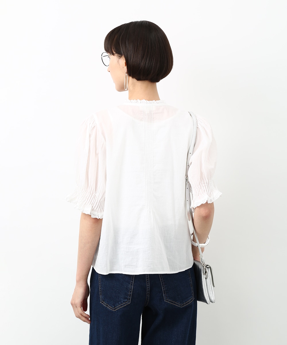 フロントフリルタックブラウス