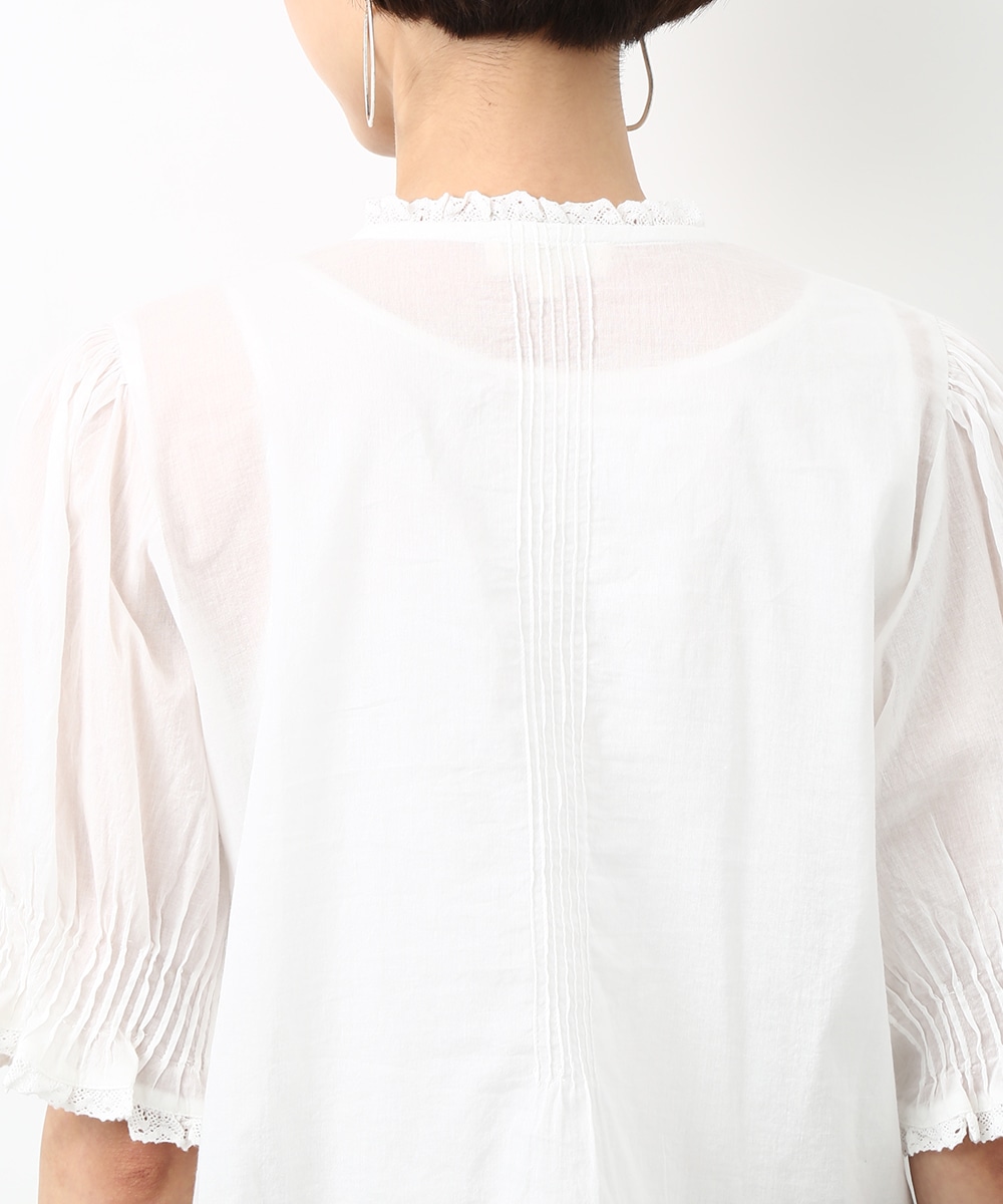 フロントフリルタックブラウス