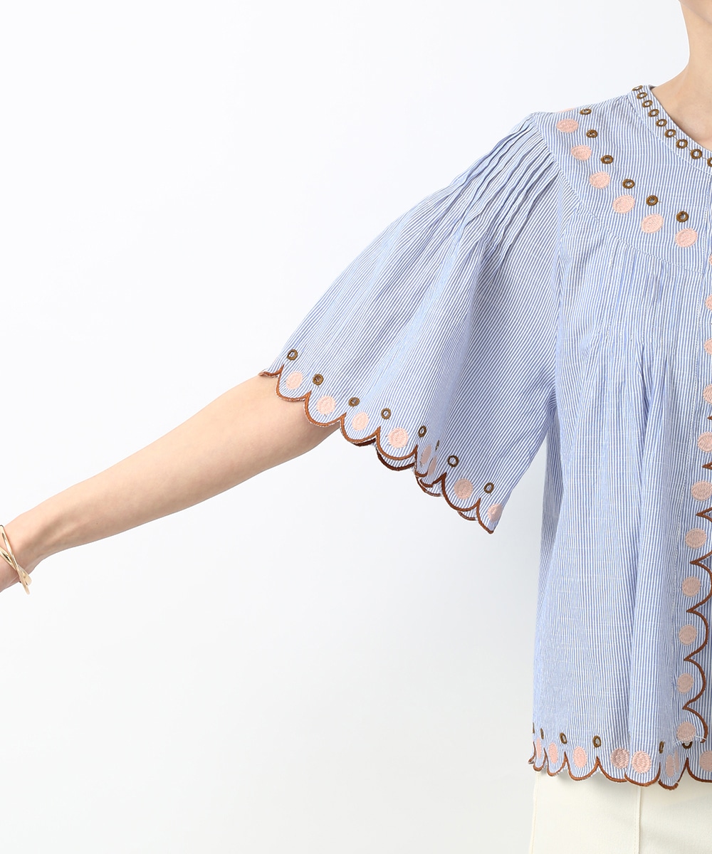 ドット&スカラップ刺繍ブラウス