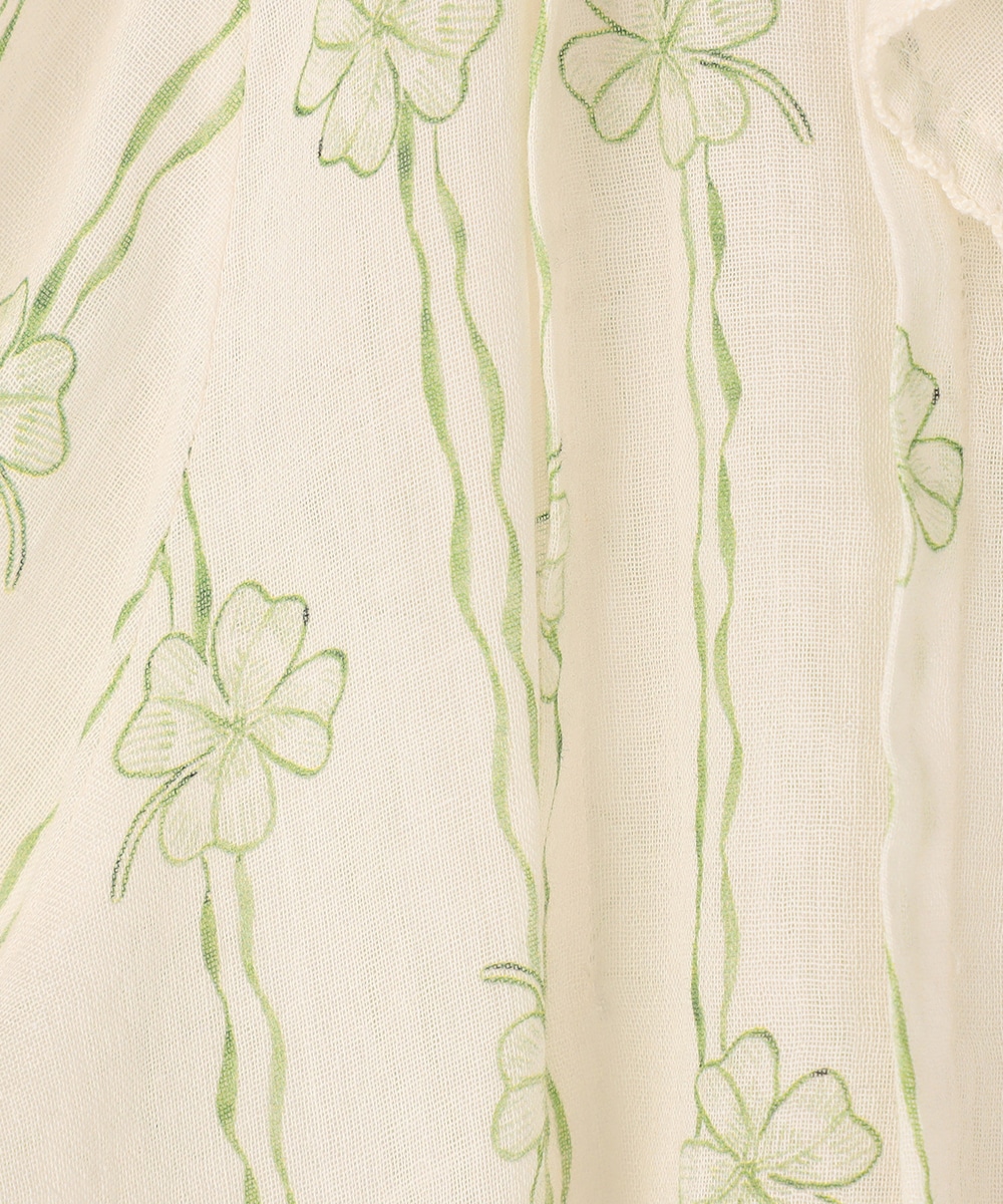 クローバープリントブラウス