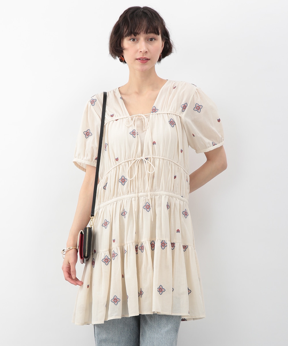 モチーフ刺繍ギャザーチュニック