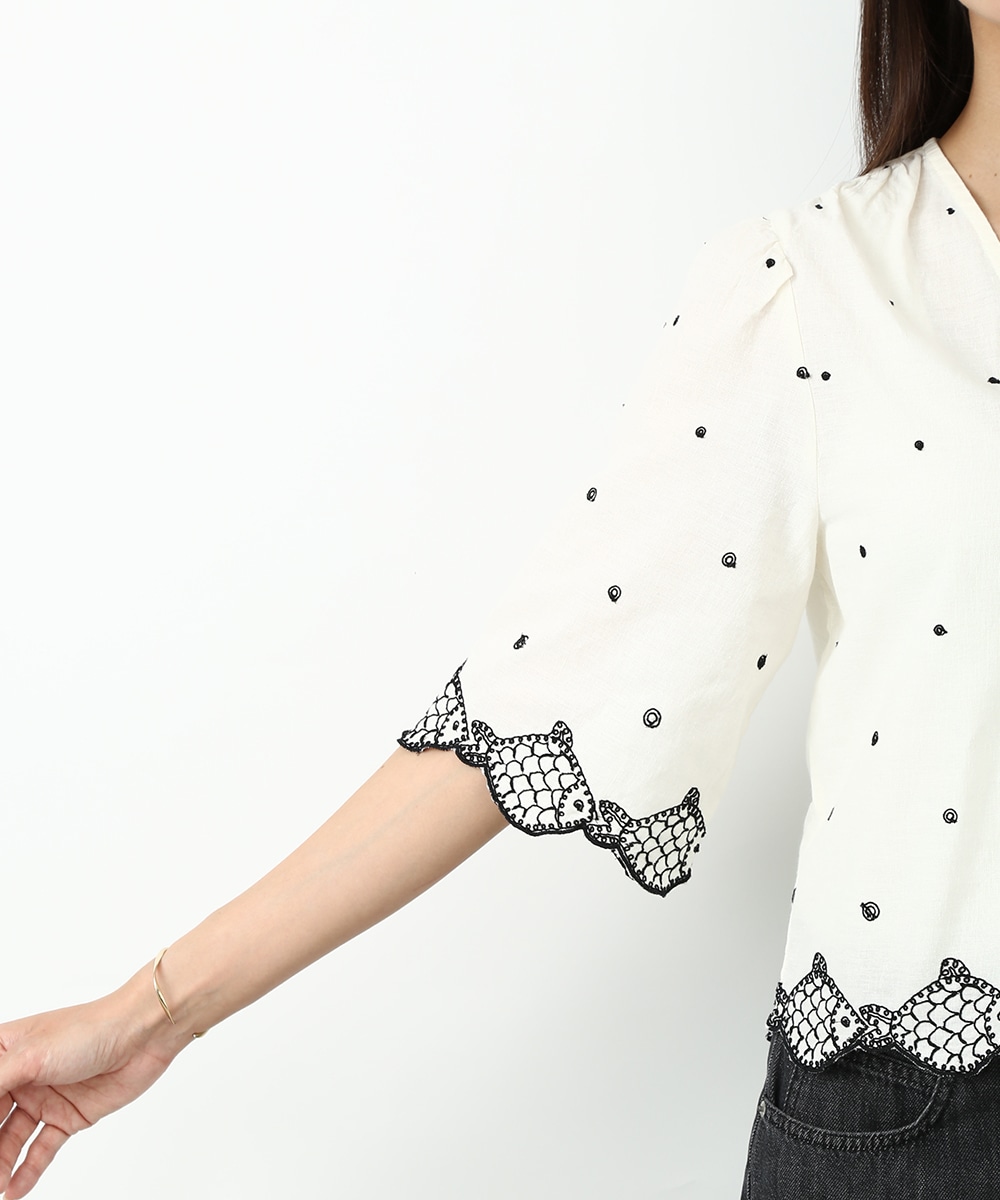 フィッシュ刺繍ブラウス