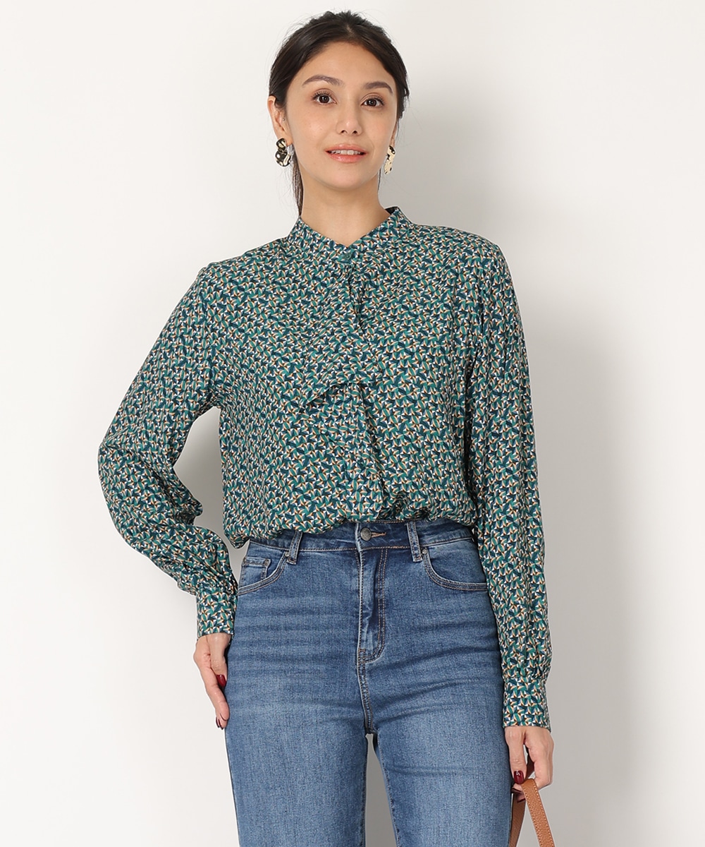 幾何学プリントフレアブラウス