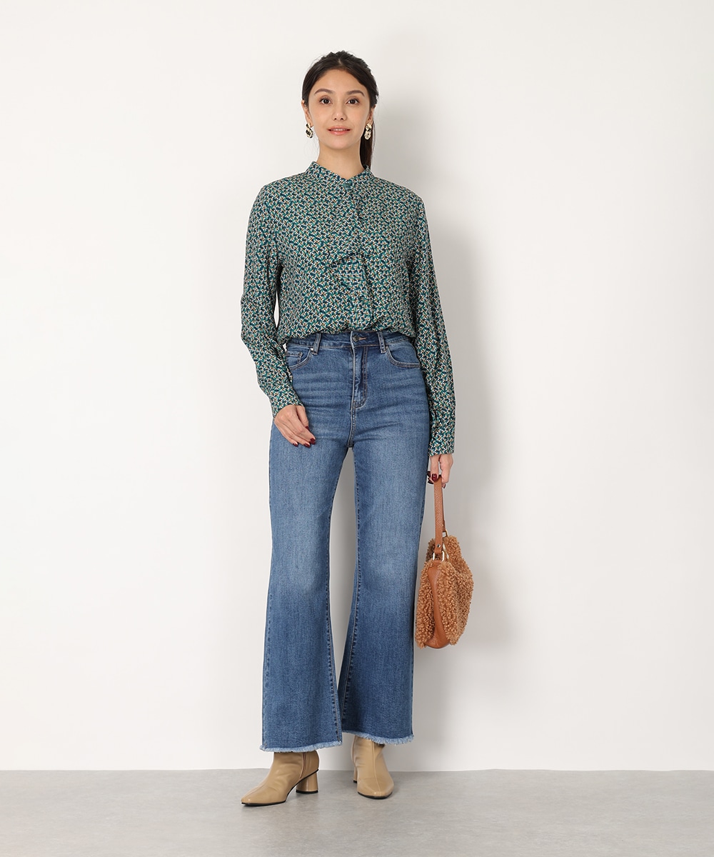 幾何学プリントフレアブラウス