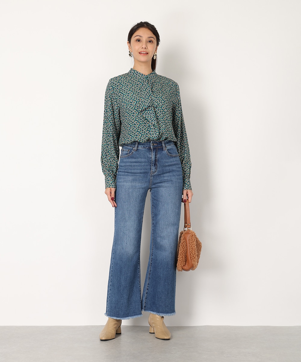 幾何学プリントフレアブラウス