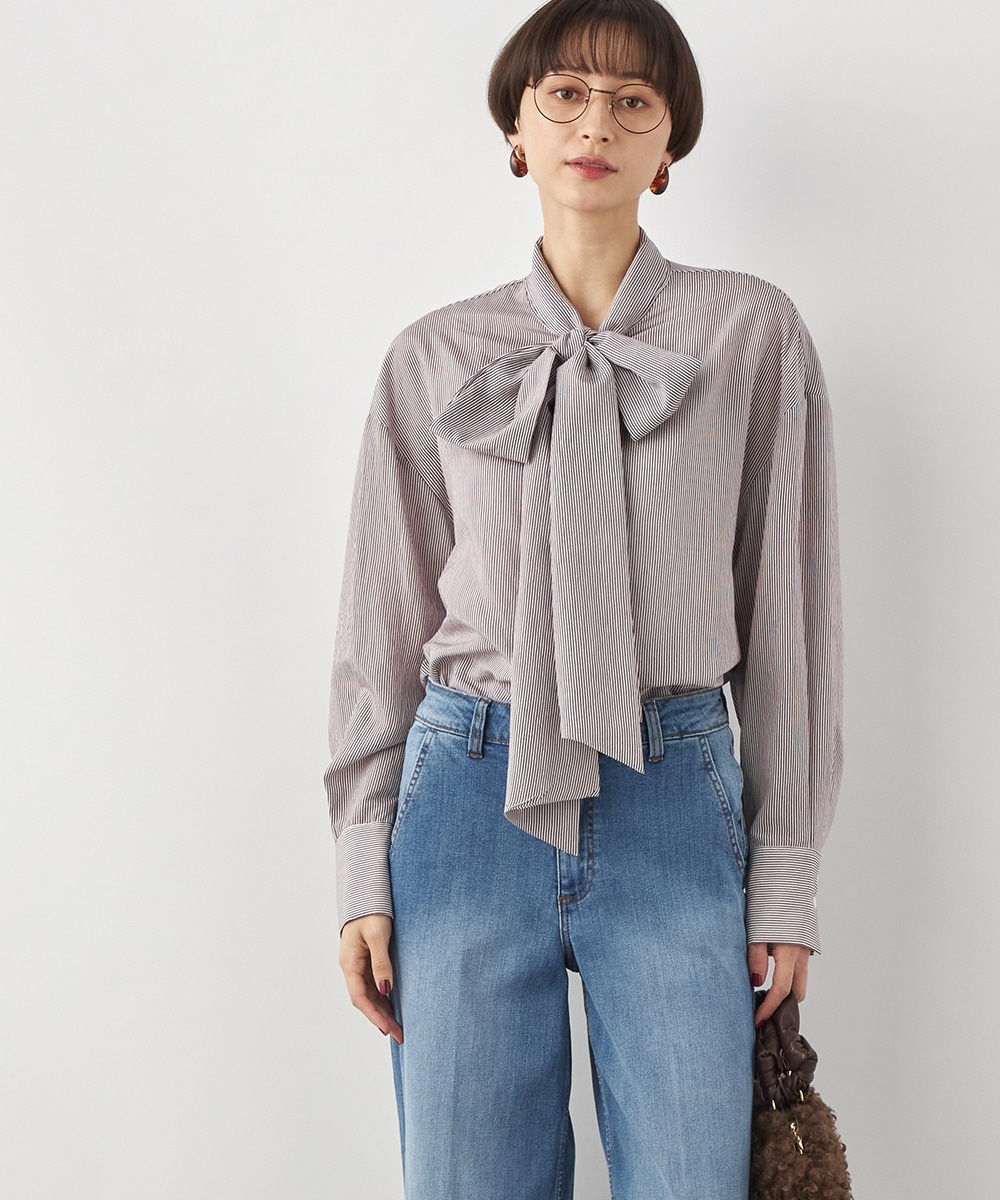 ボウタイストライプブラウス