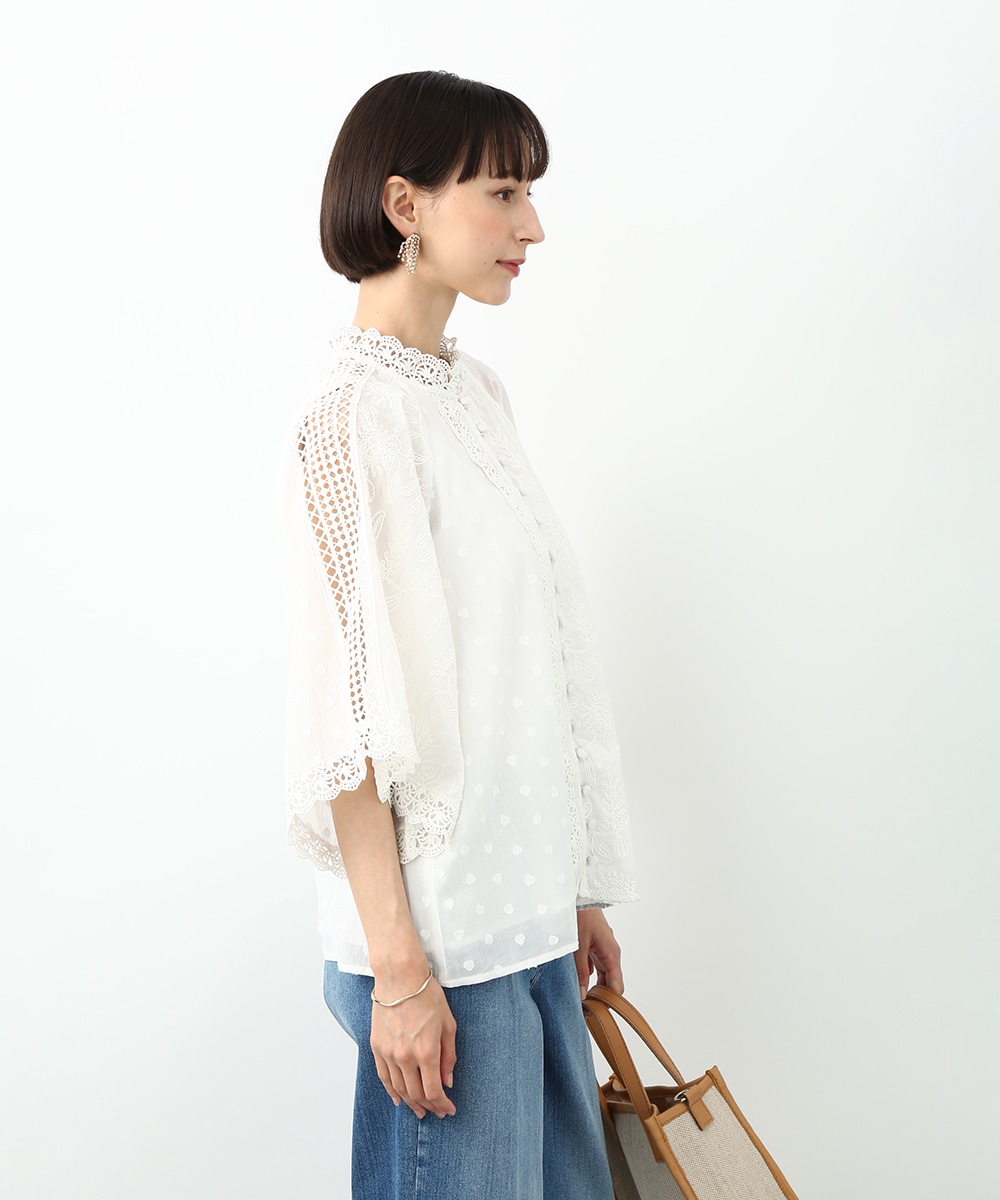 ドット×フラワー刺繍ブラウス