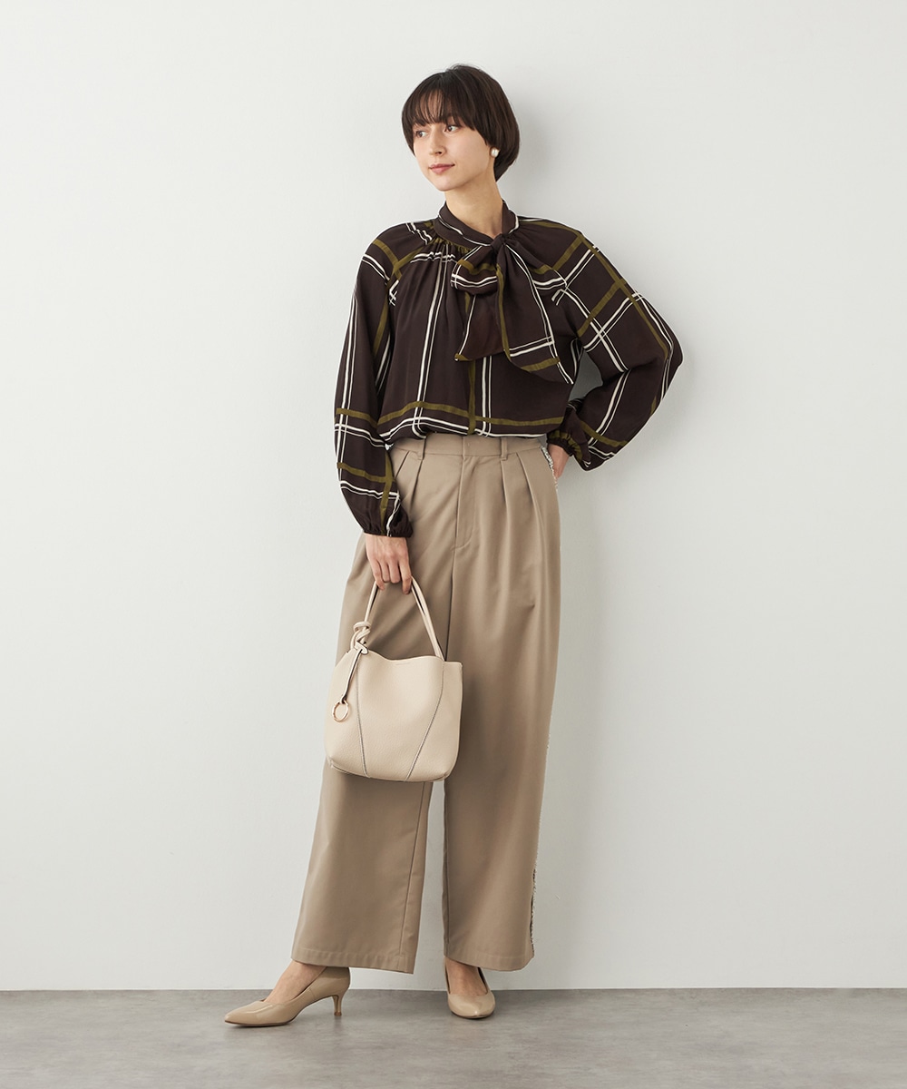 アシンメトリーボウタイチェックブラウス