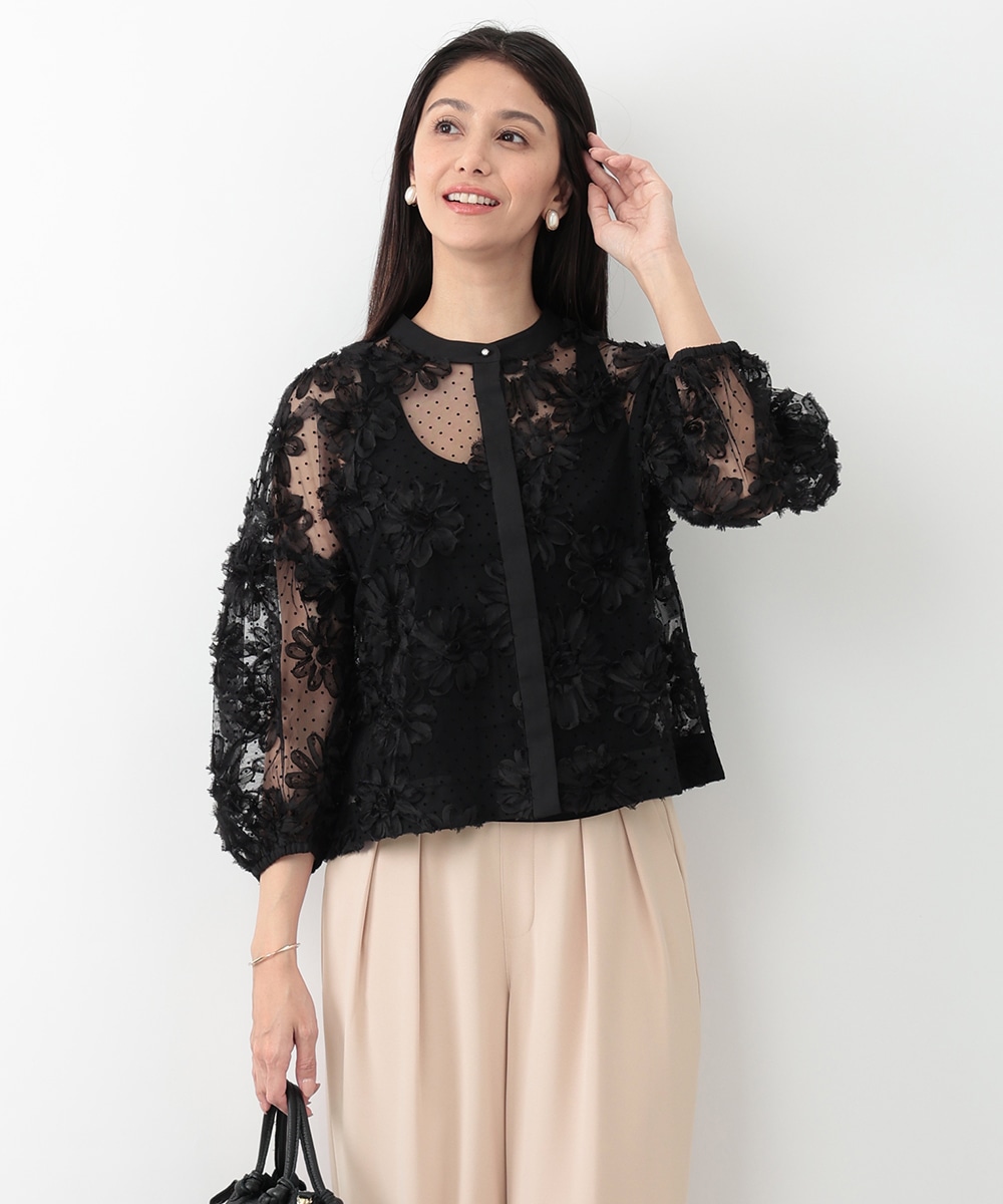 フローラルレースブラウス