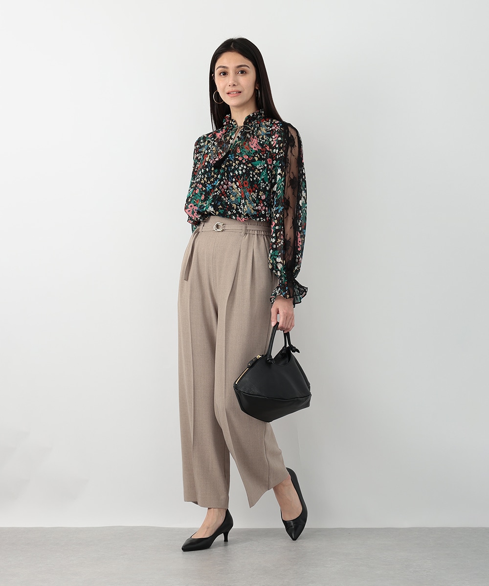 レース切り替えフラワープリントブラウス