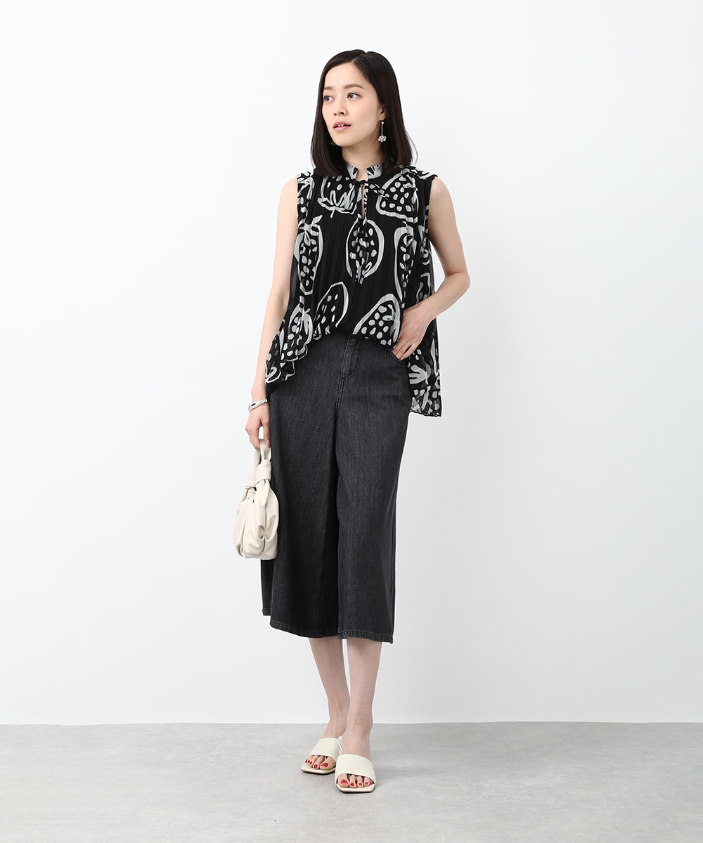 ストロベリープリントプリーツブラウス