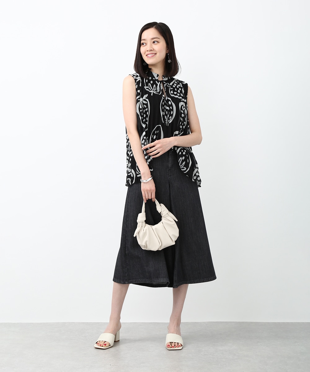 ストロベリープリントプリーツブラウス