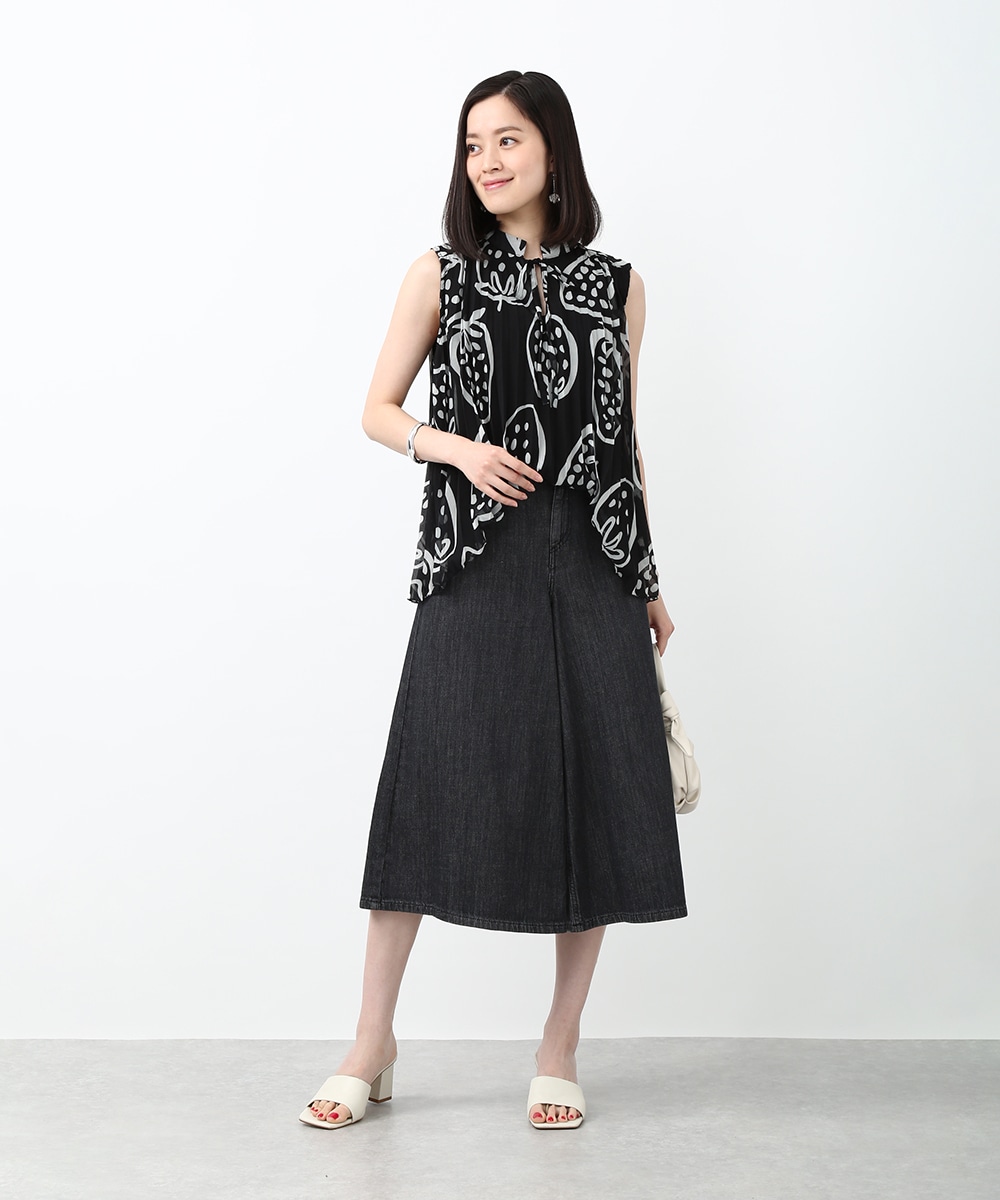 ストロベリープリントプリーツブラウス