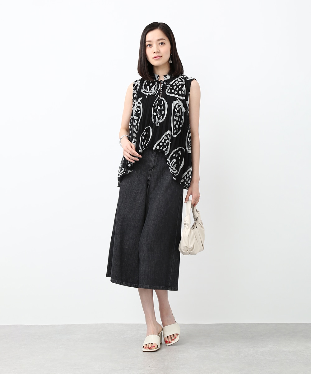 ストロベリープリントプリーツブラウス