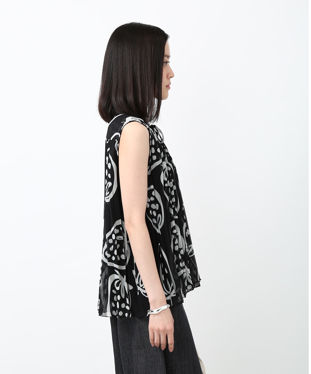 ストロベリープリントプリーツブラウス