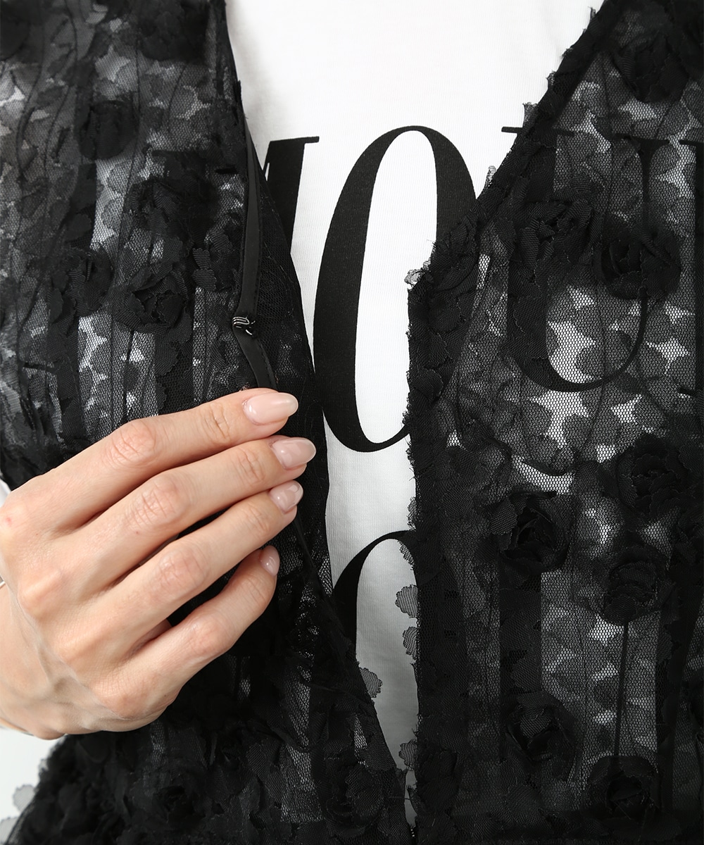 フラワー刺繍ジレ