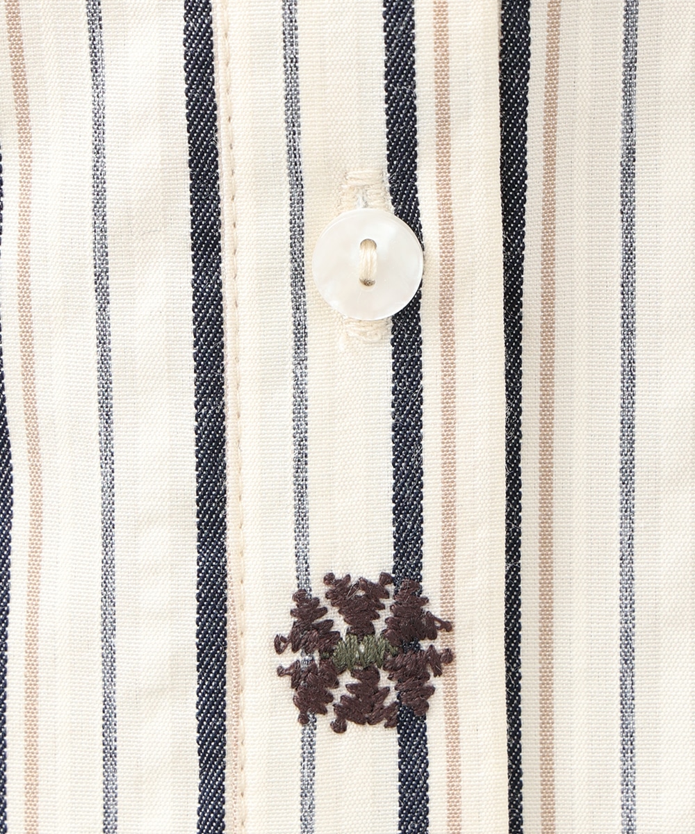 フラワー刺繍ストライプシャツ