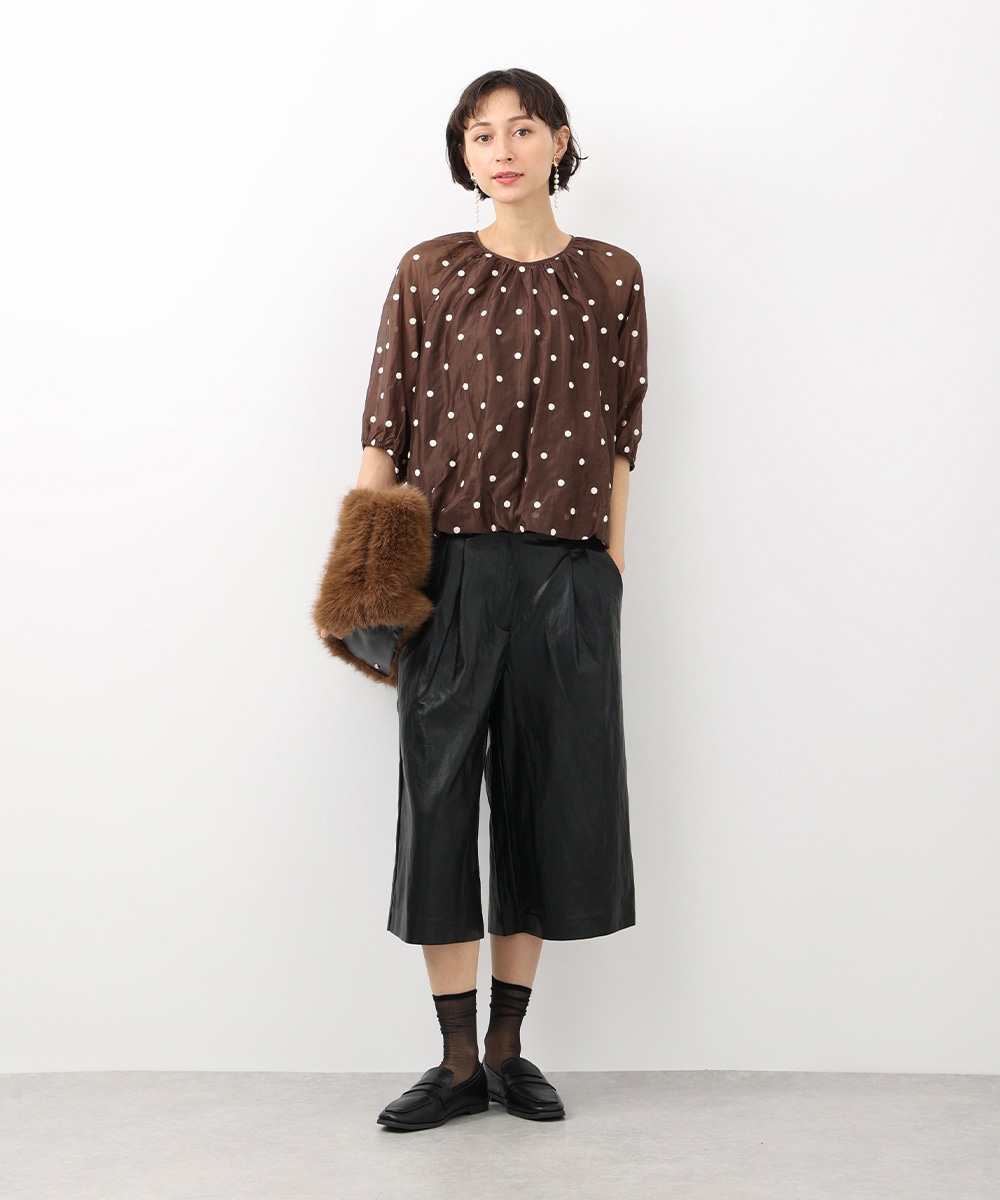ドット刺繍バルーンブラウス