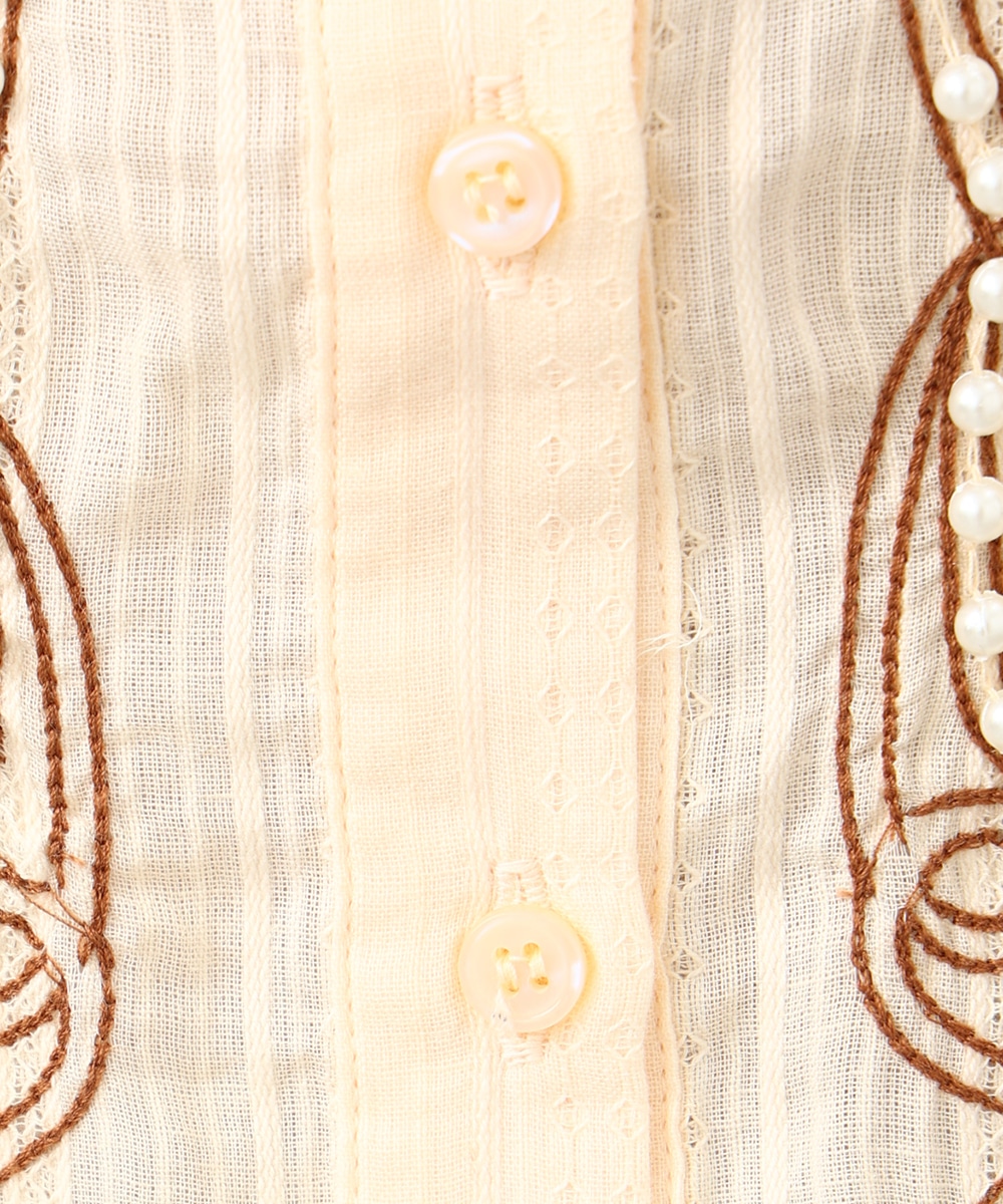 パール刺繍ブラウス