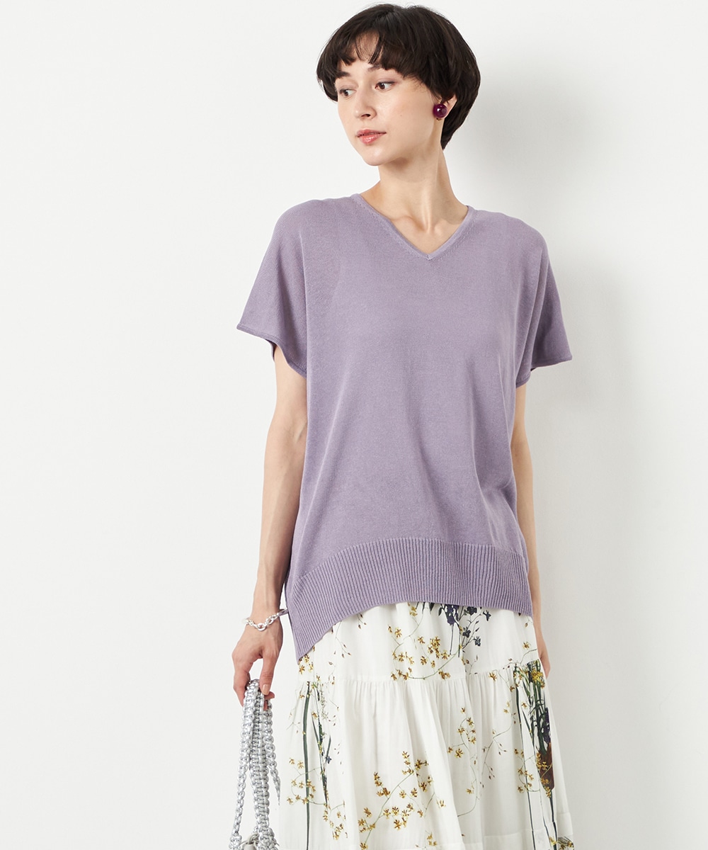  armoire capriceのリネン混Vネックプルオーバー