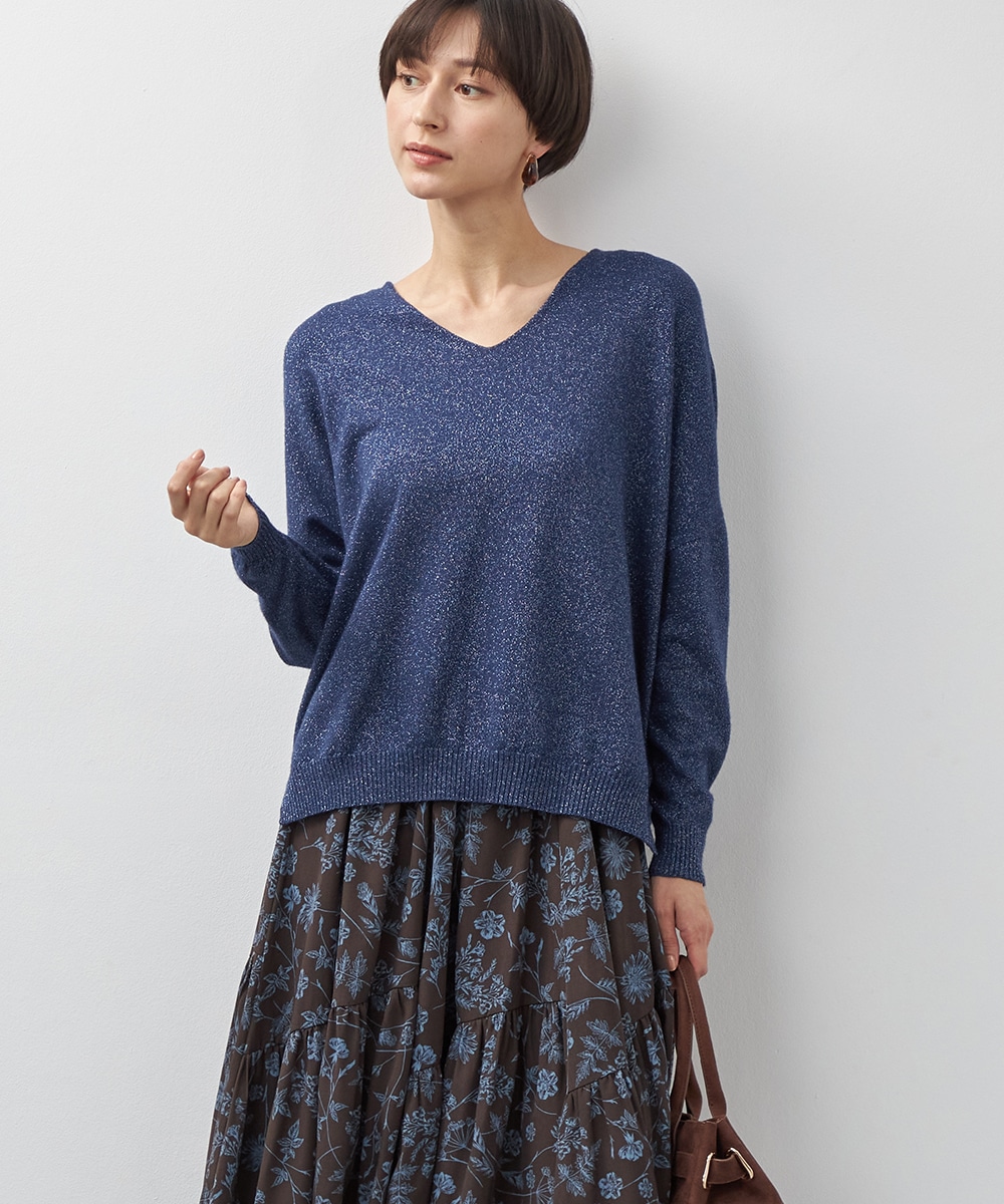  armoire capriceのラメVネックニット
