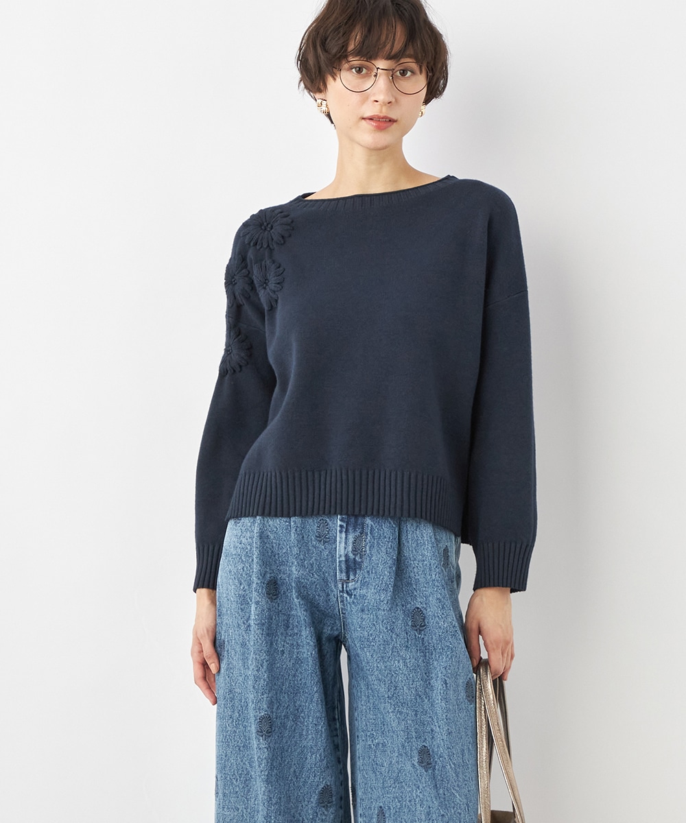 フラワーモチーフニット