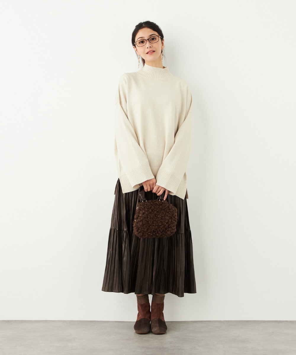 ハイネックリブニット