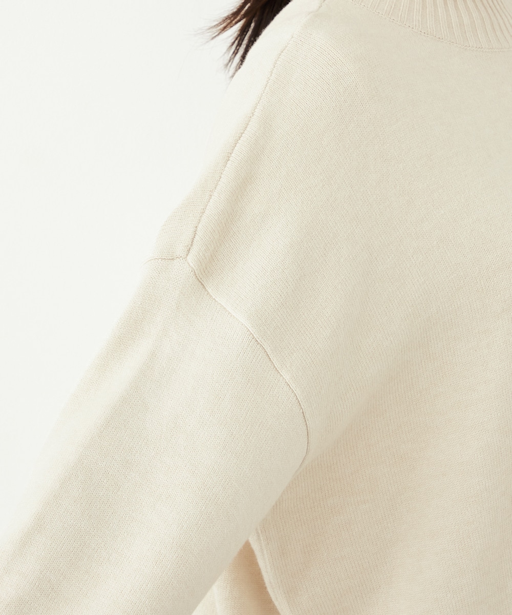 ハイネックリブニット